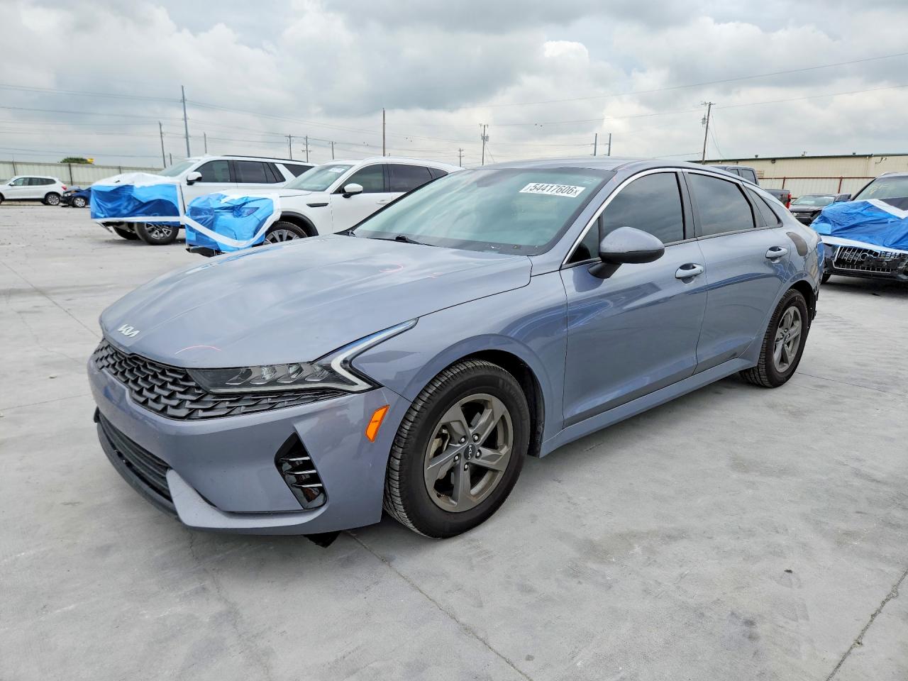 Salvage Kia K5 Image