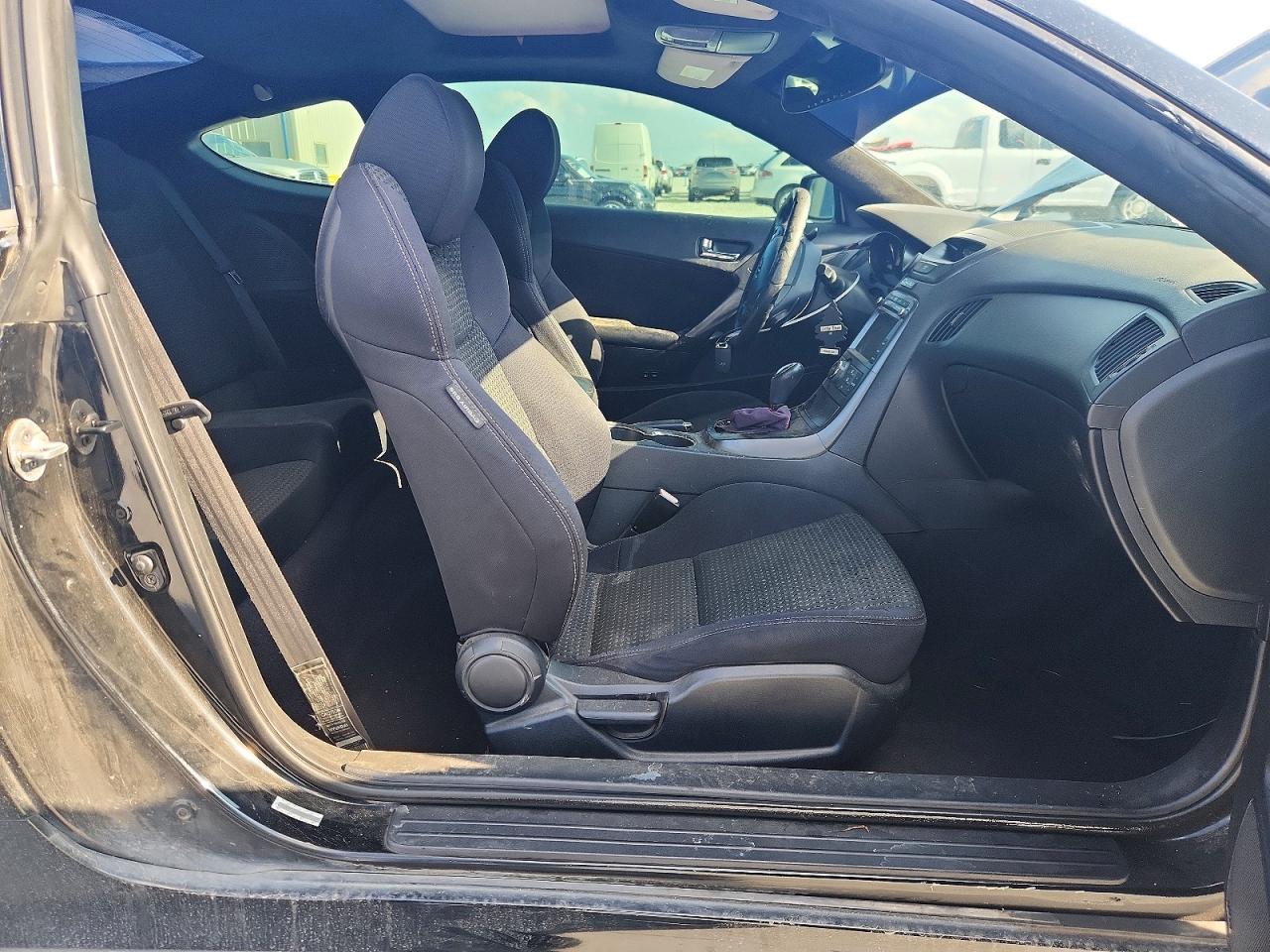 Hyundai Genesis 2.0t
