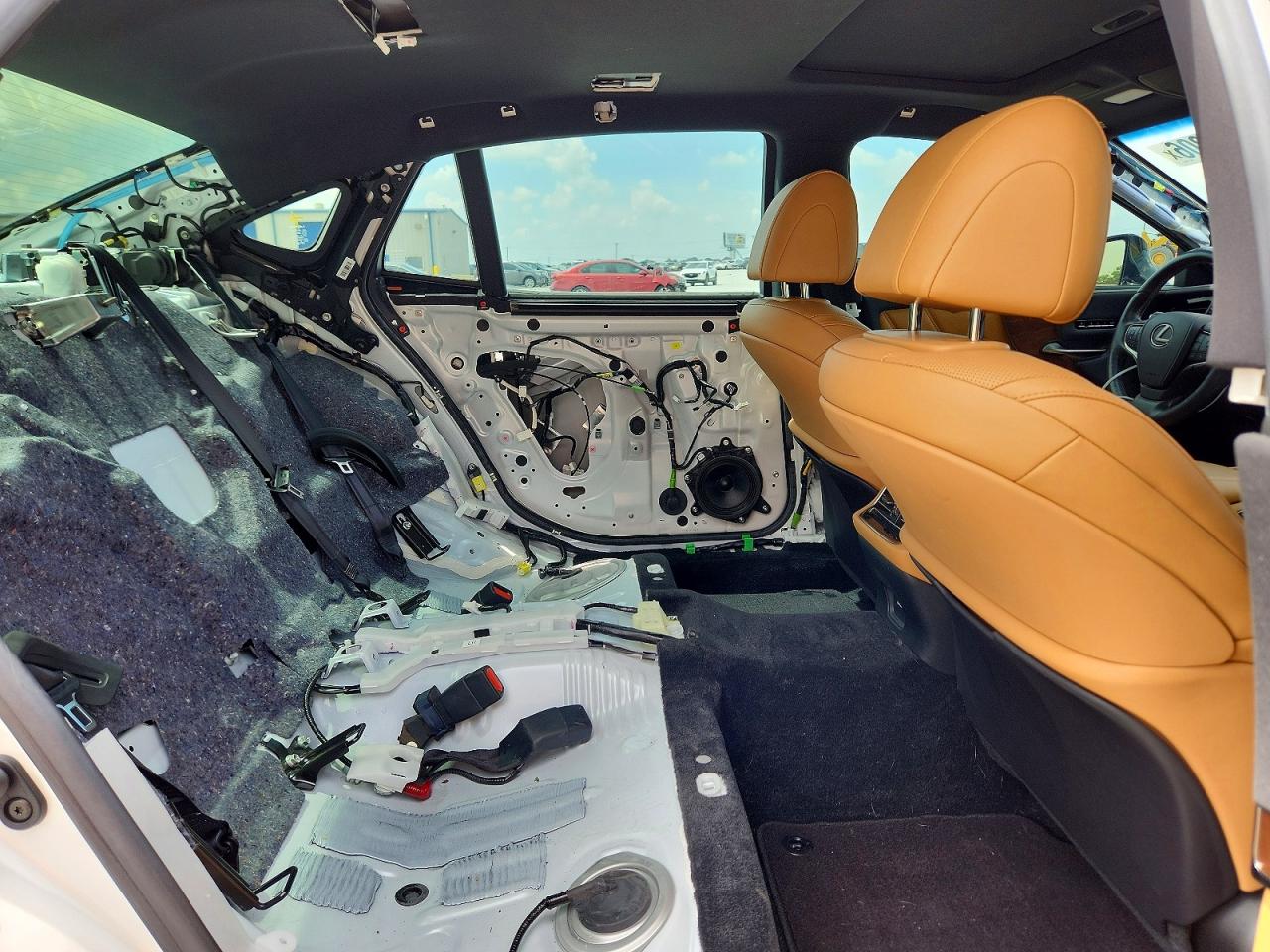 Lexus LS Base