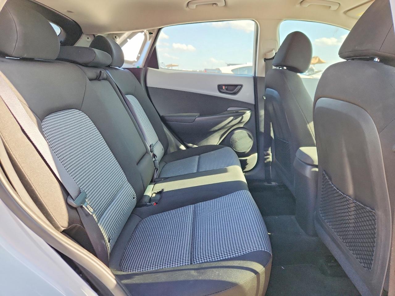 Hyundai KONA Se