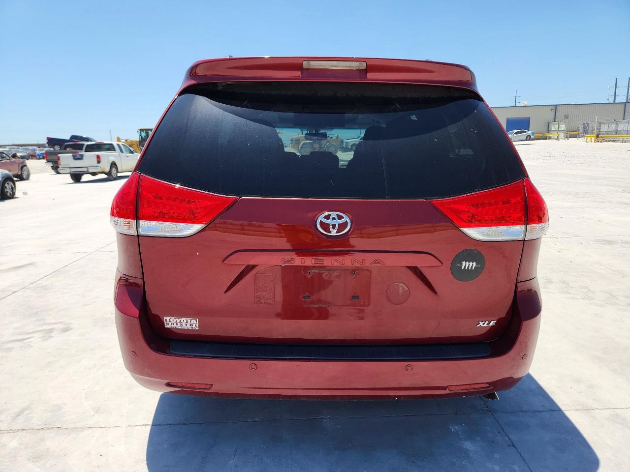 Toyota Sienna Xle 8-passenger