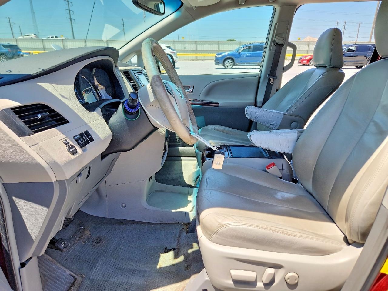 Toyota Sienna Xle 8-passenger