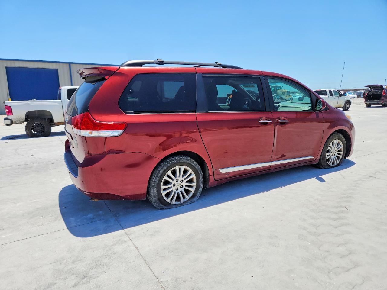 Toyota Sienna Xle 8-passenger