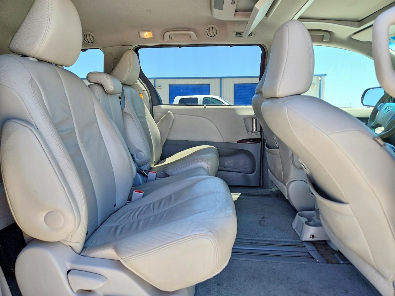 Toyota Sienna Xle 8-passenger