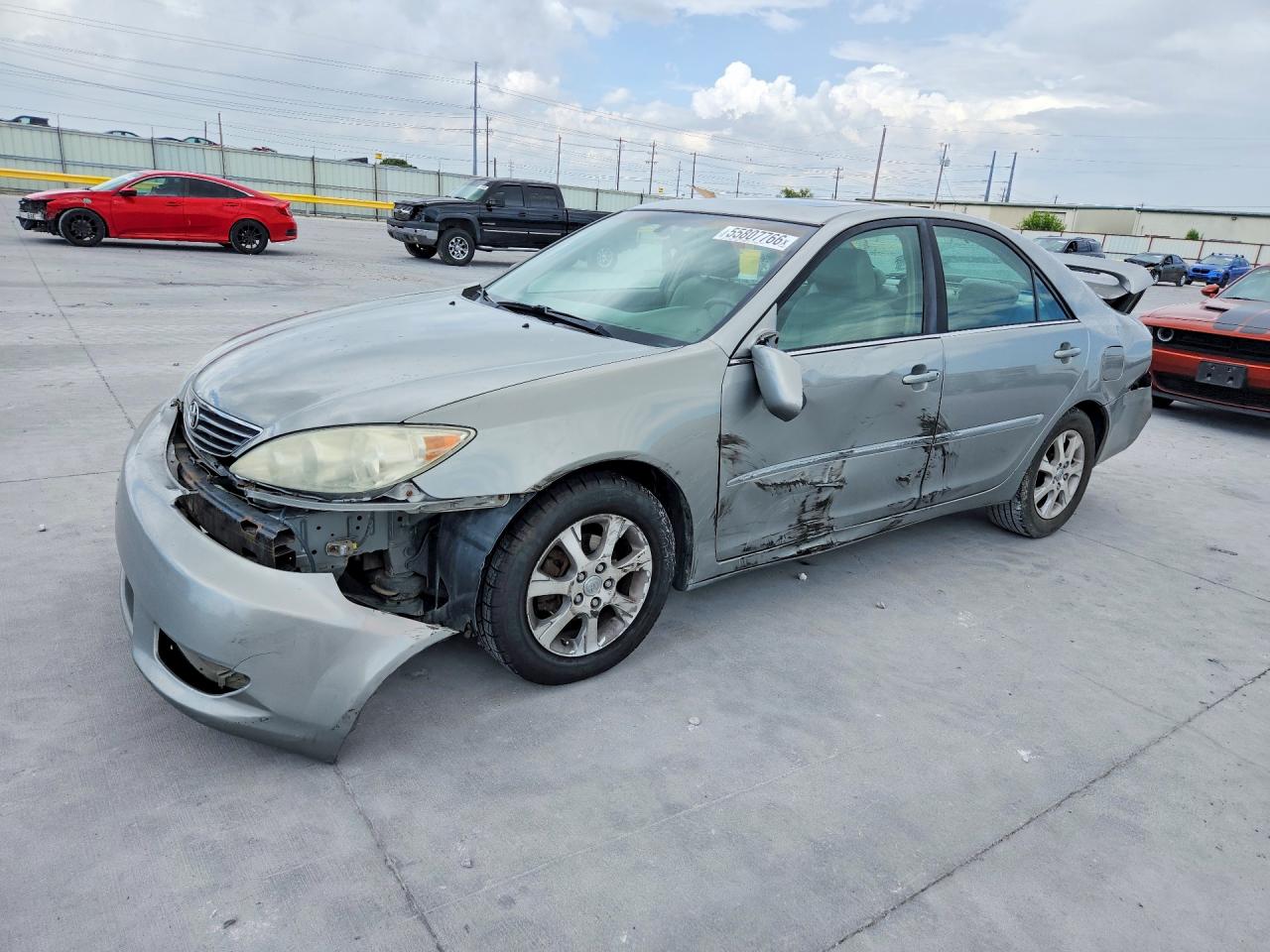 Salvage Toyota Camry Image