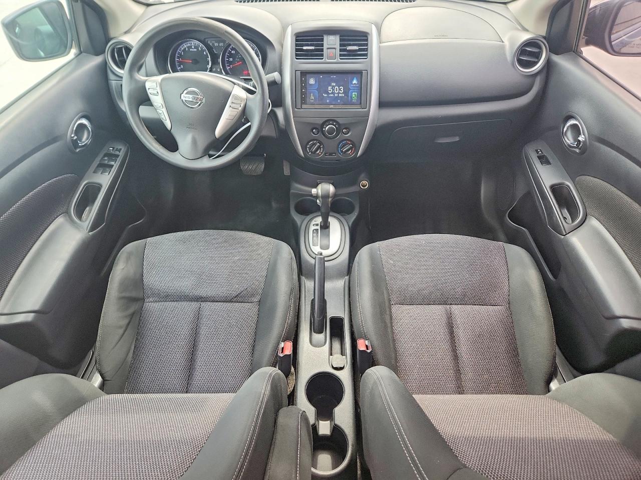 Nissan Versa Sv