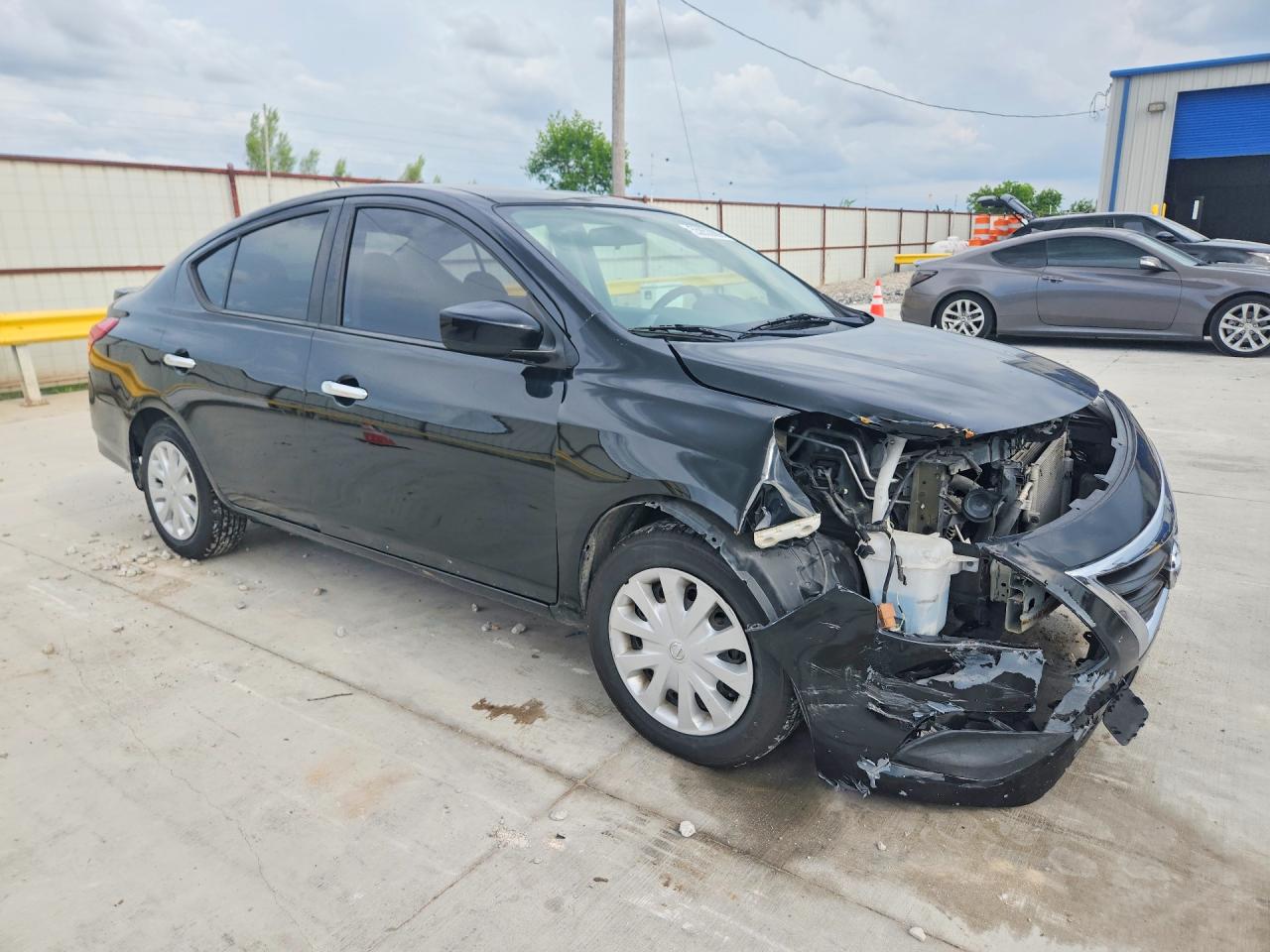 Nissan Versa Sv