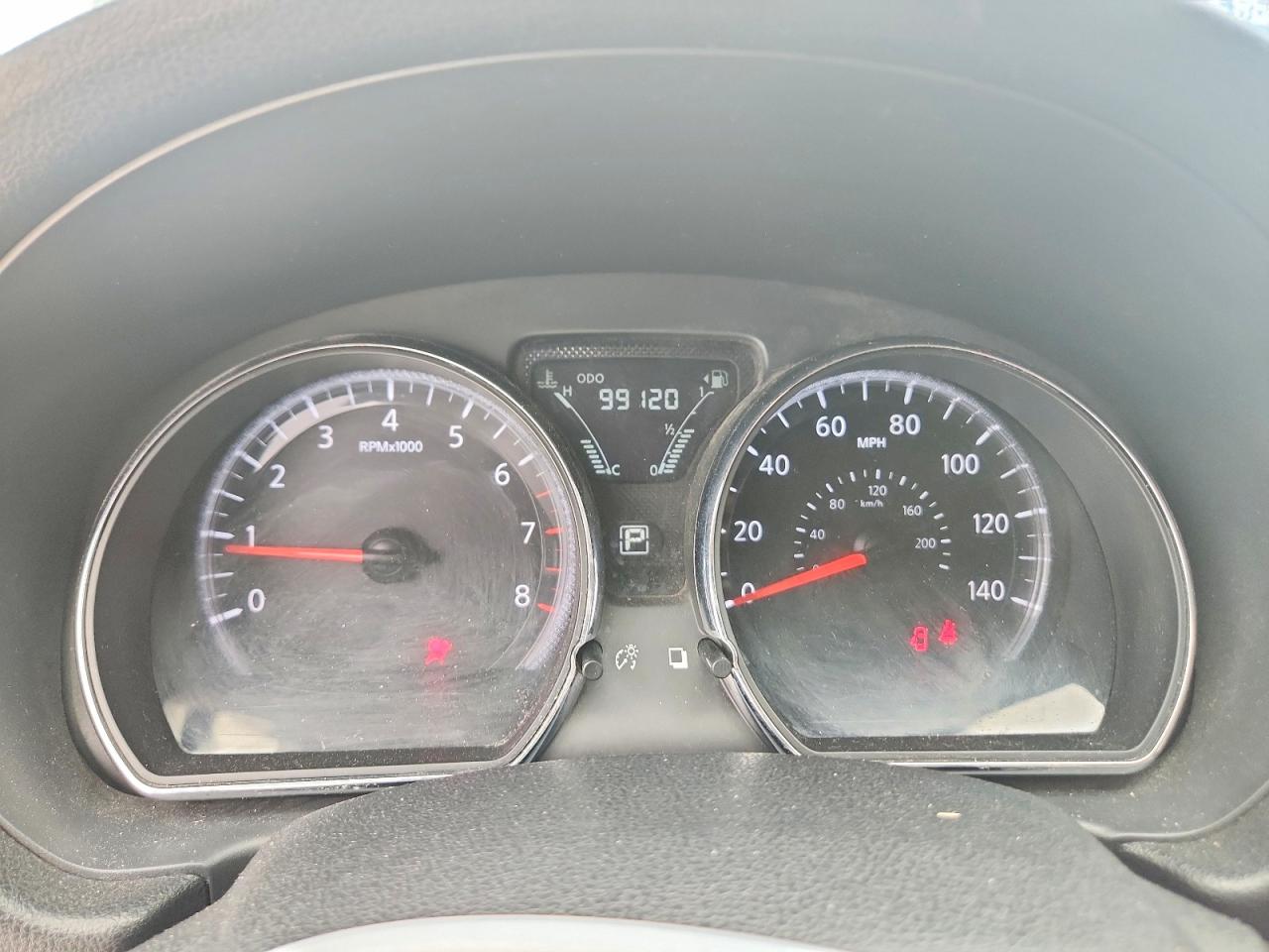 Nissan Versa Sv