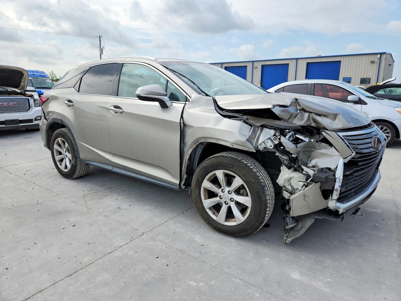 Lexus RX Base