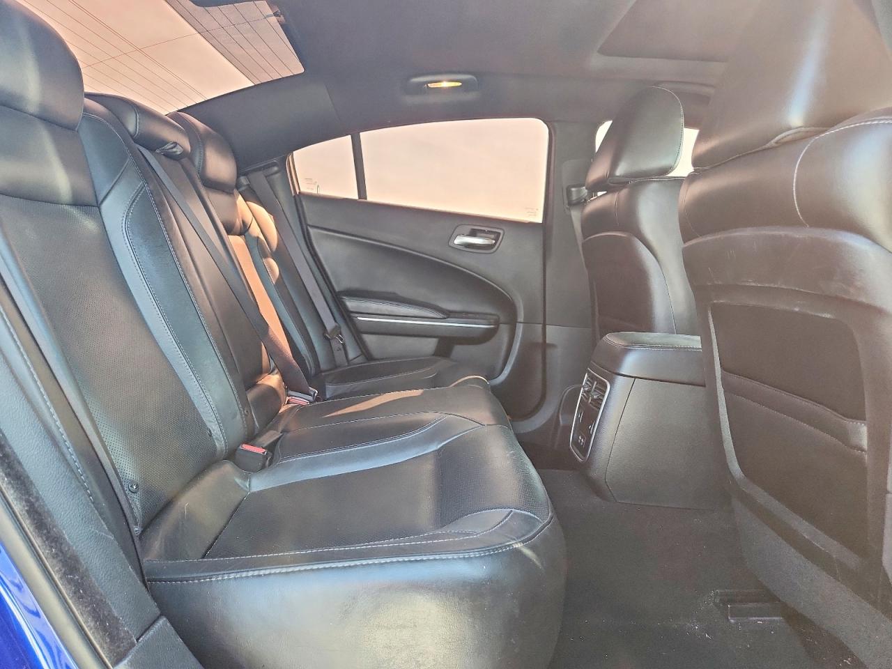 Dodge Charger Sxt