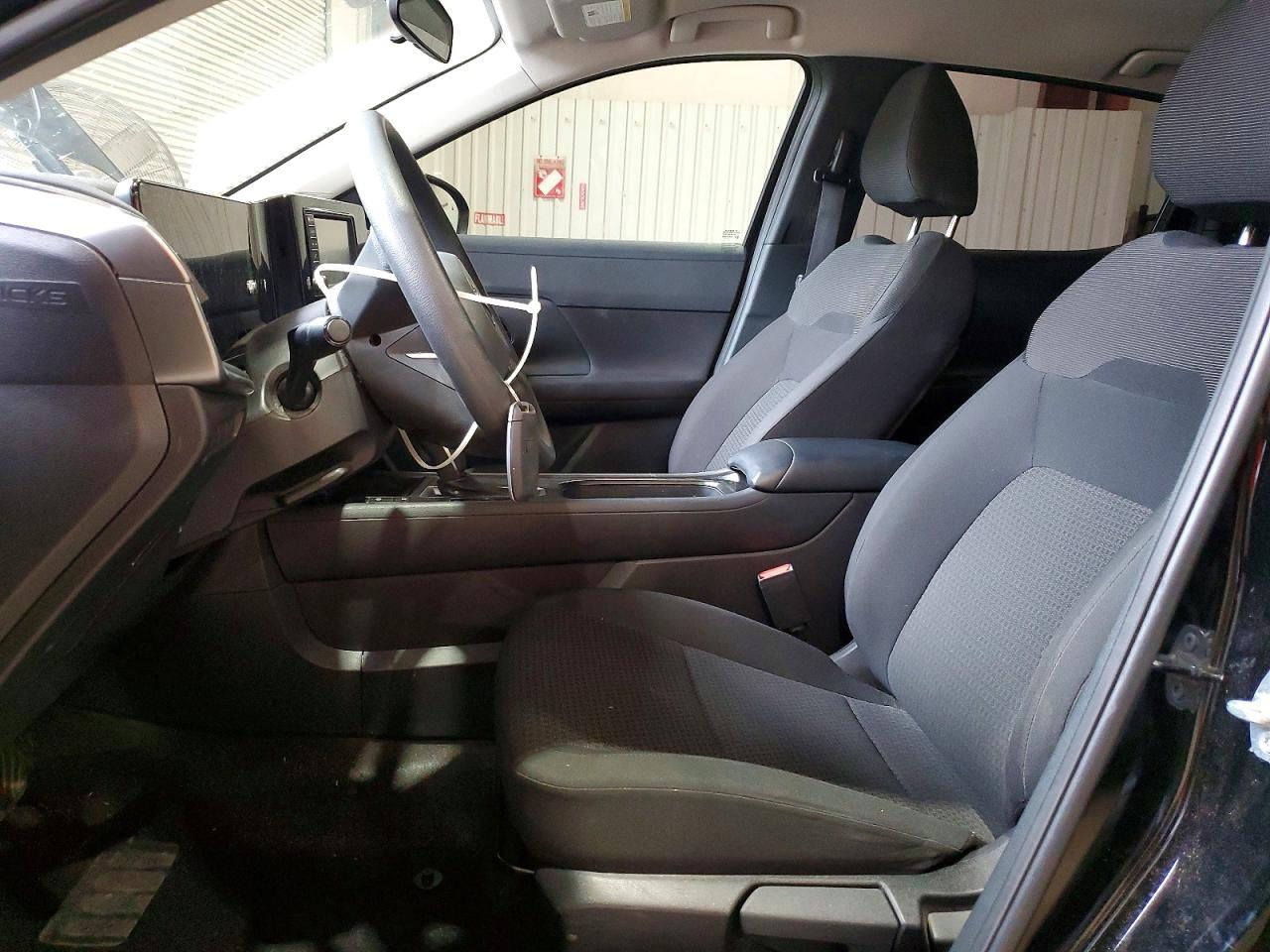 Nissan Kicks S