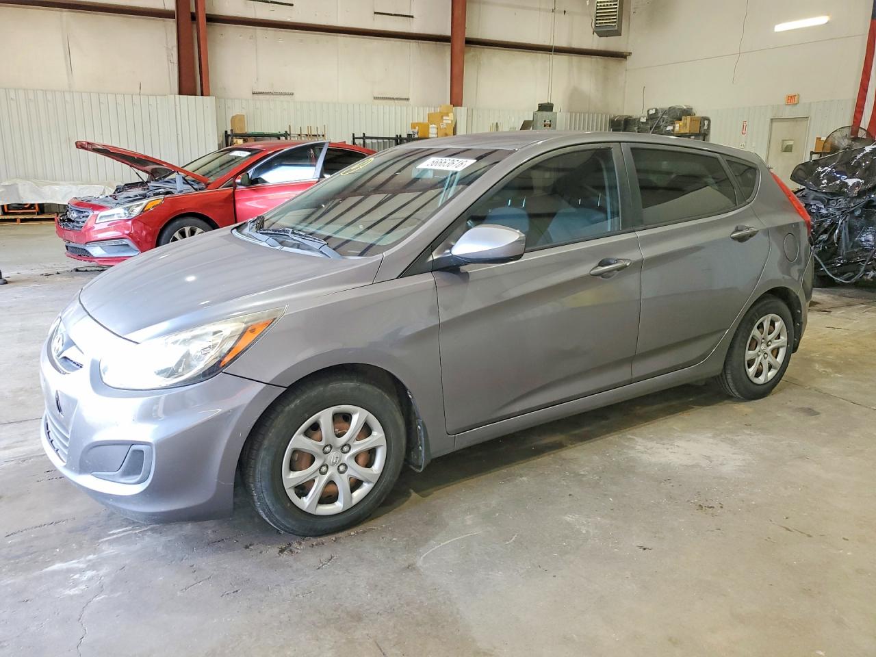 Salvage Hyundai ACCENT Image