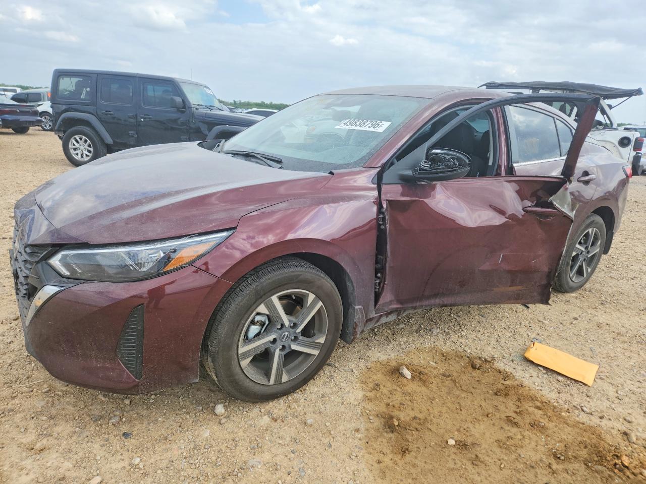Salvage Nissan Sentra Image