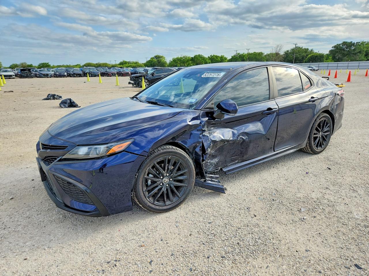 Salvage Toyota Camry Image
