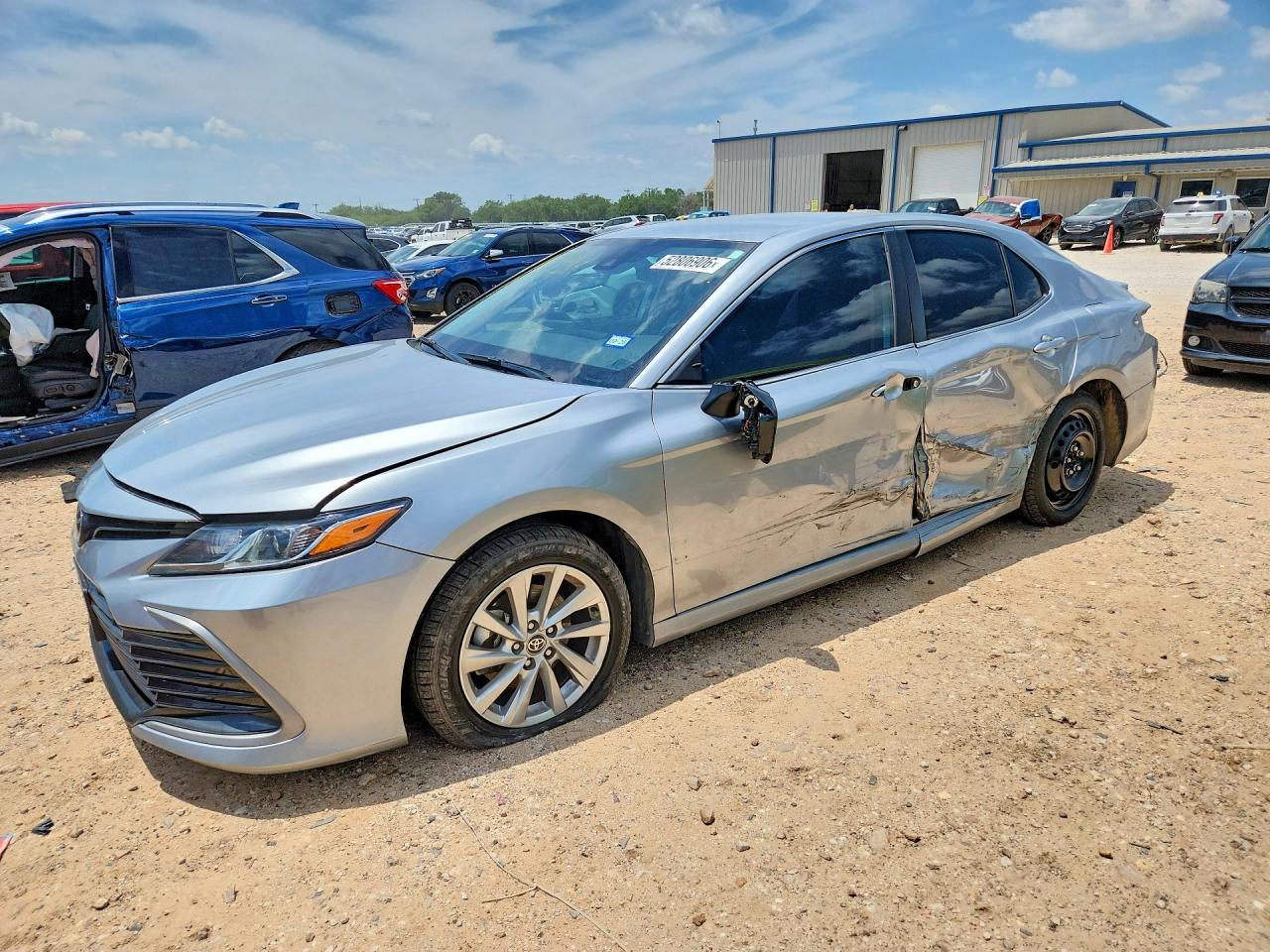 Salvage Toyota Camry Image