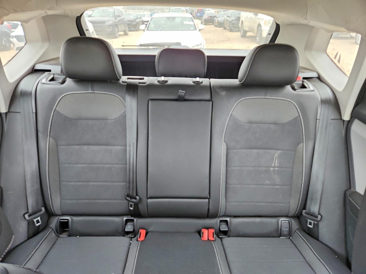 Volkswagen Taos Se