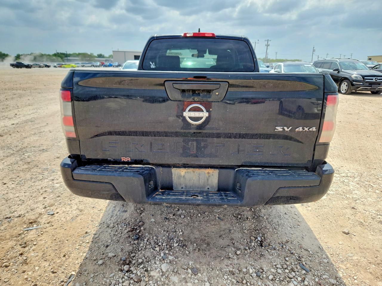 Nissan Frontier Sv