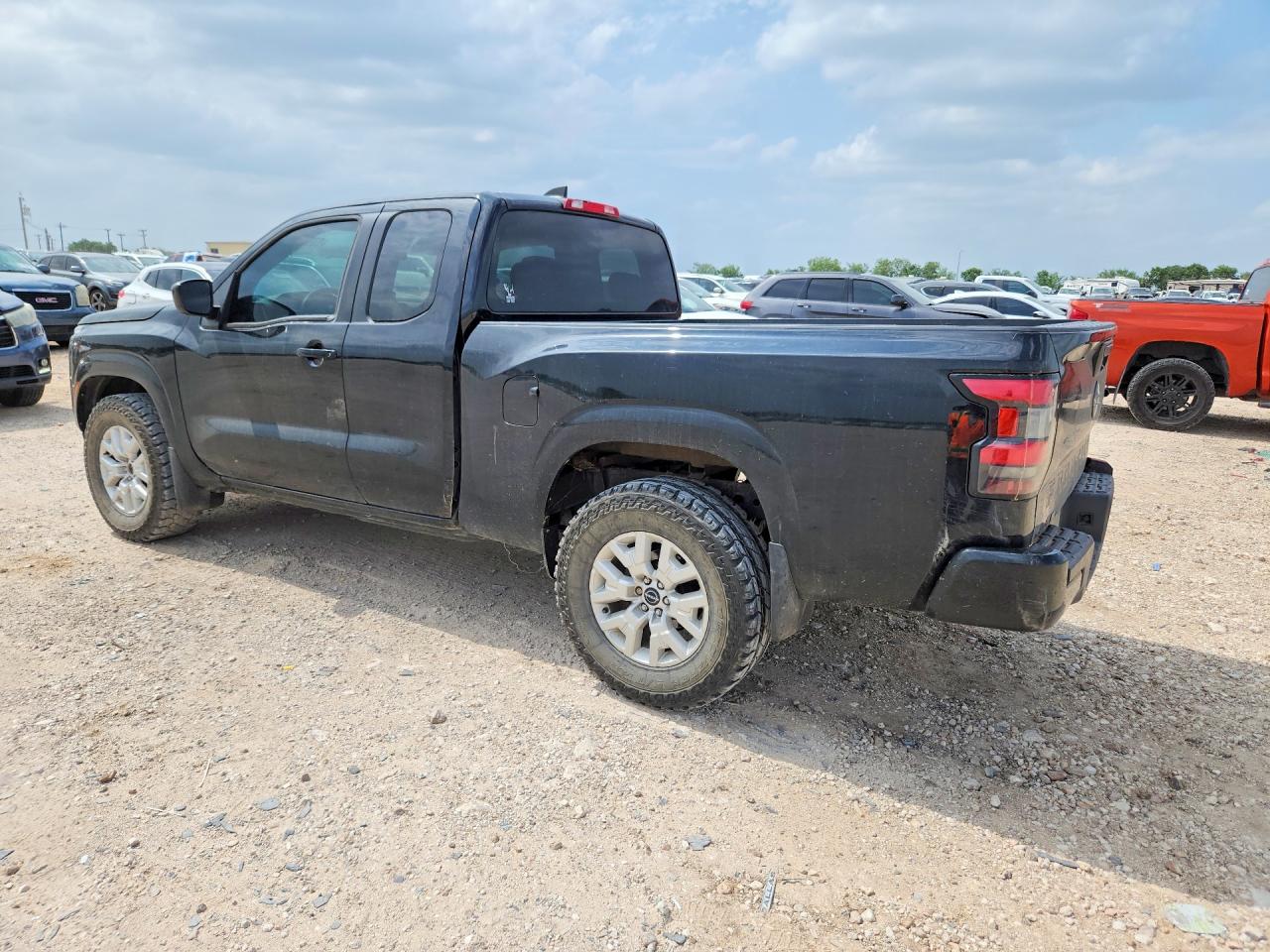 Nissan Frontier Sv