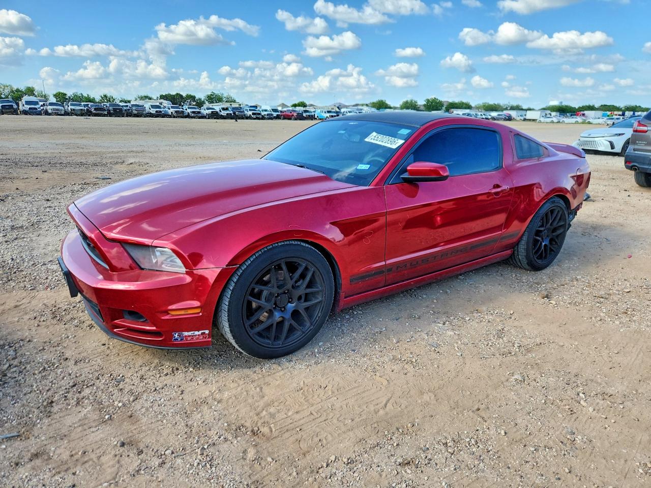 Salvage Ford Mustang Image
