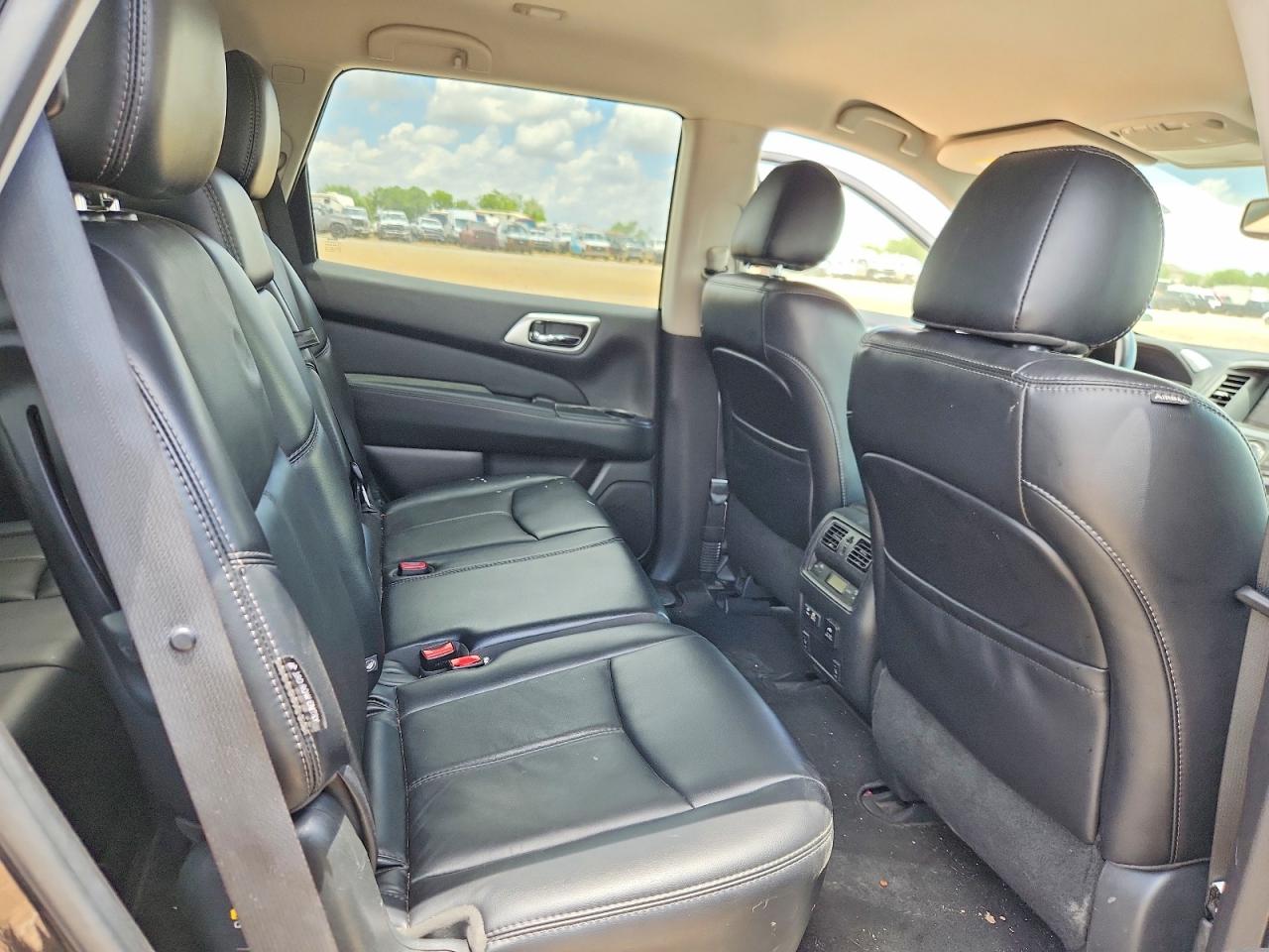 Nissan Pathfinder Sl
