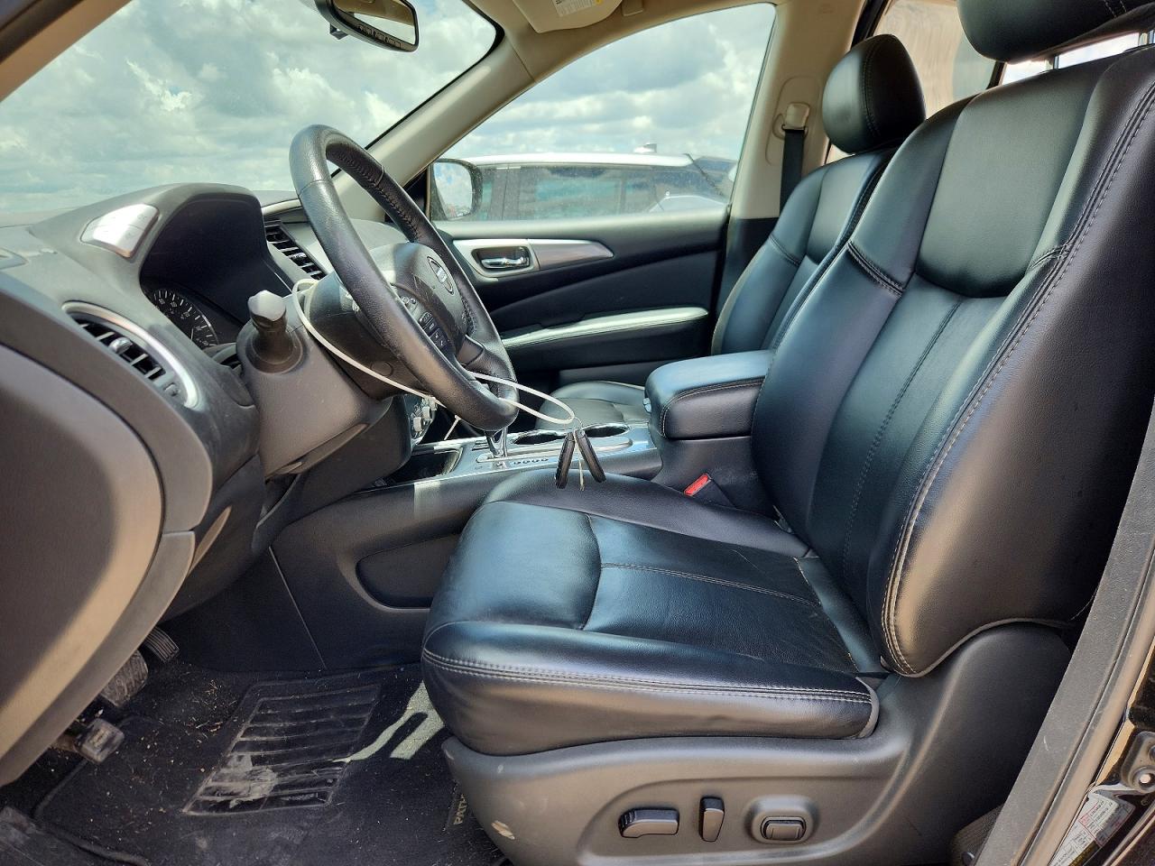 Nissan Pathfinder Sl