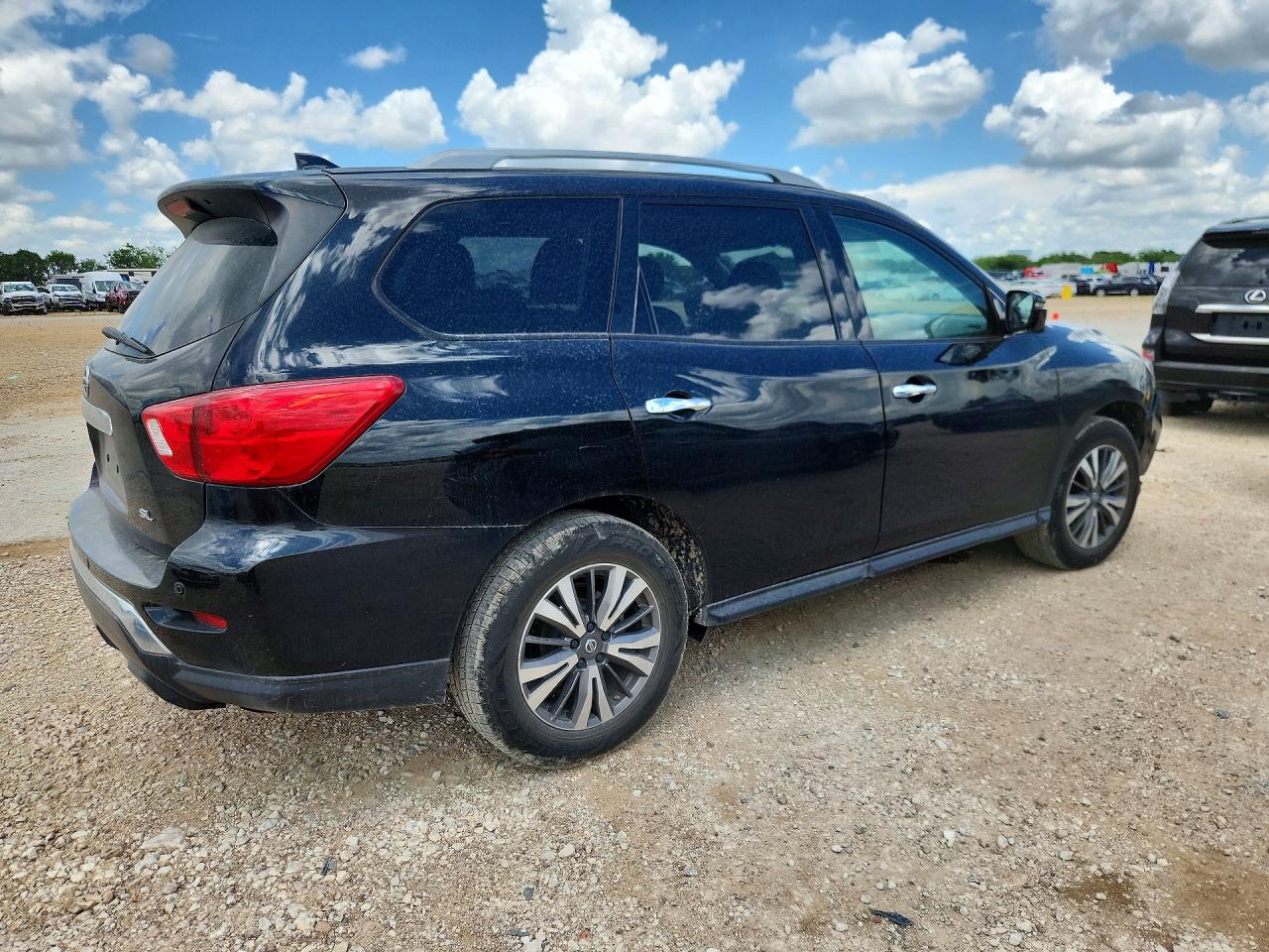 Nissan Pathfinder Sl