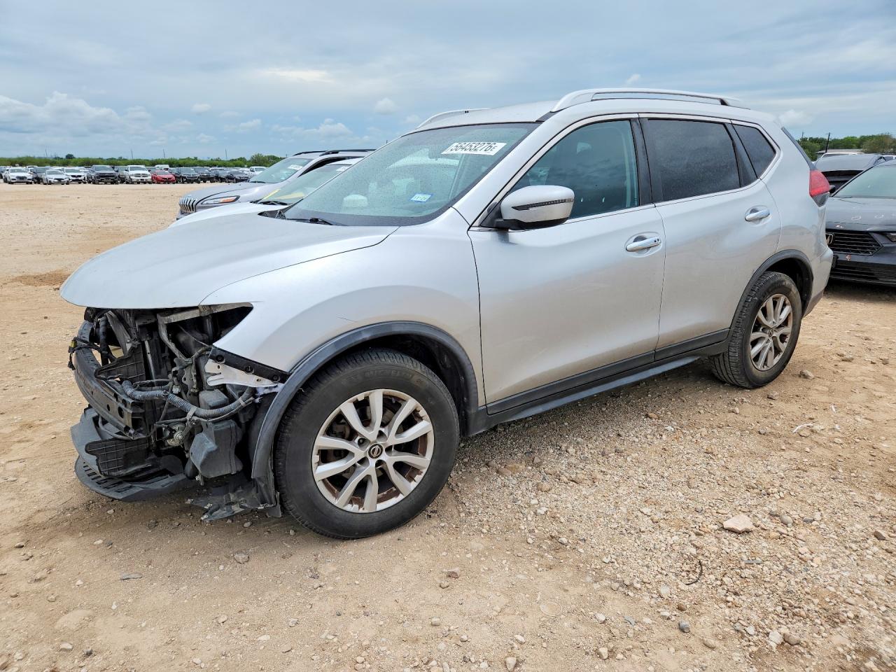 Salvage Nissan Rogue Image
