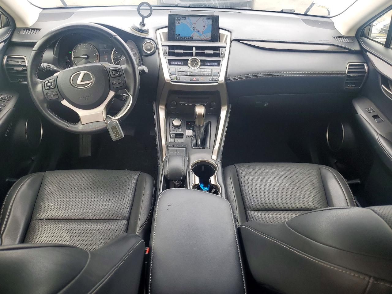 Lexus NX 200t