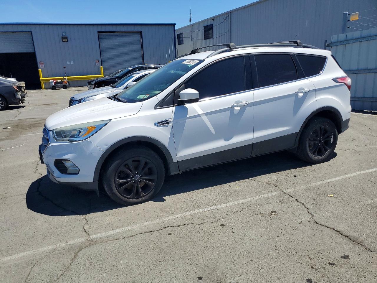 Salvage Ford Escape Image