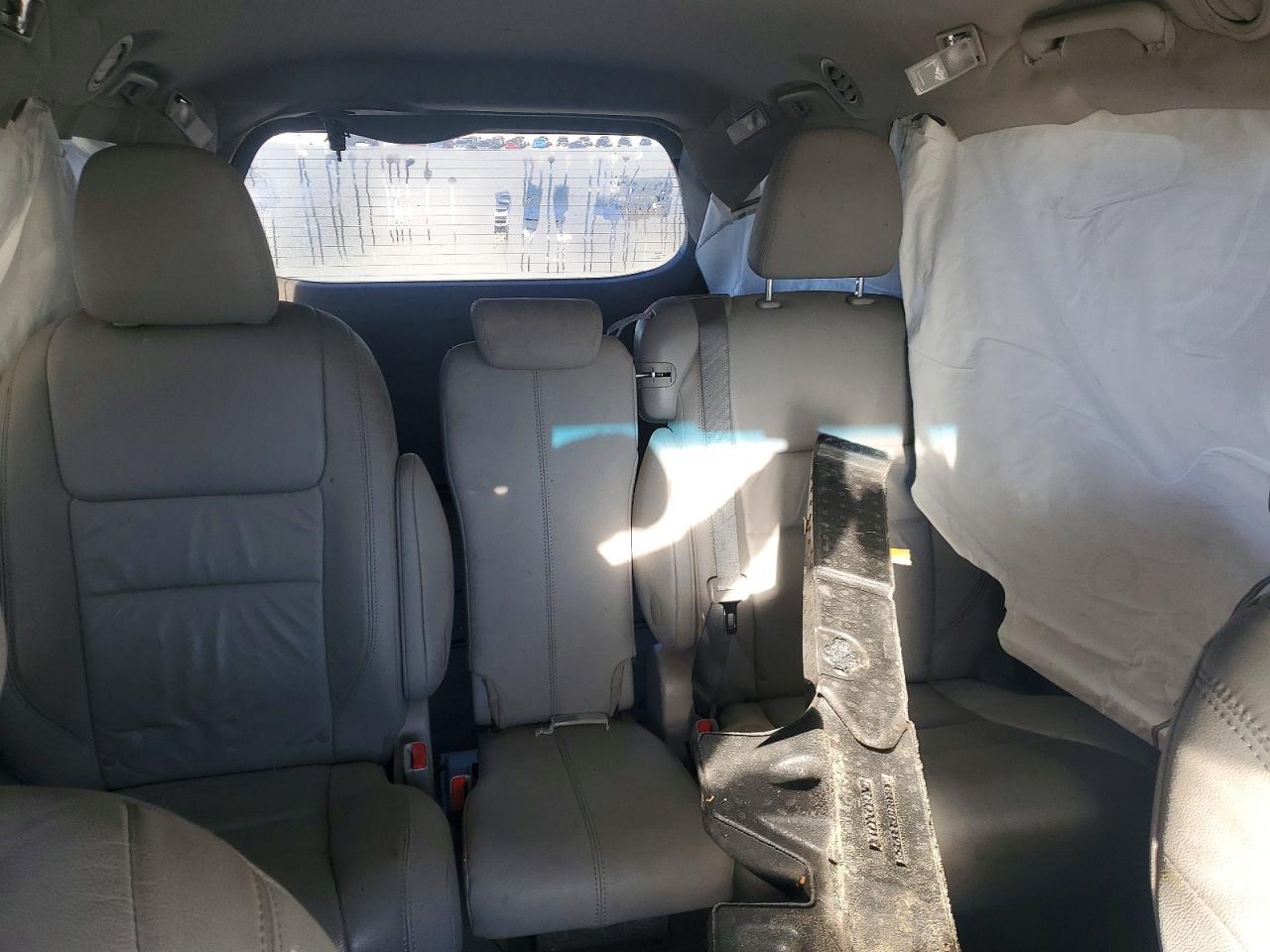 Toyota Sienna Xle 8-passenger