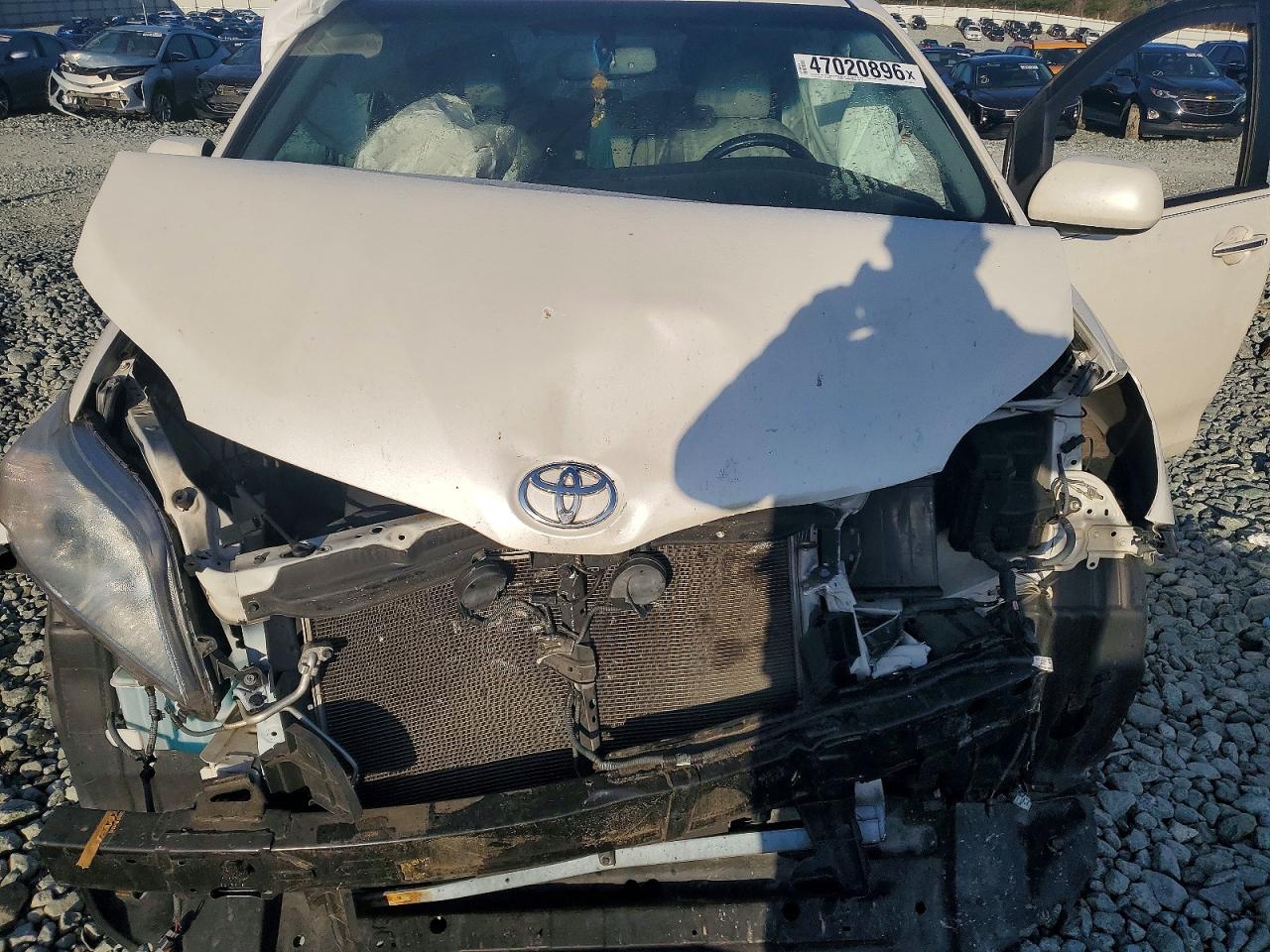 Toyota Sienna Xle 8-passenger