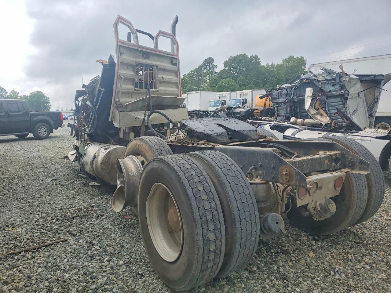 Kenworth W900