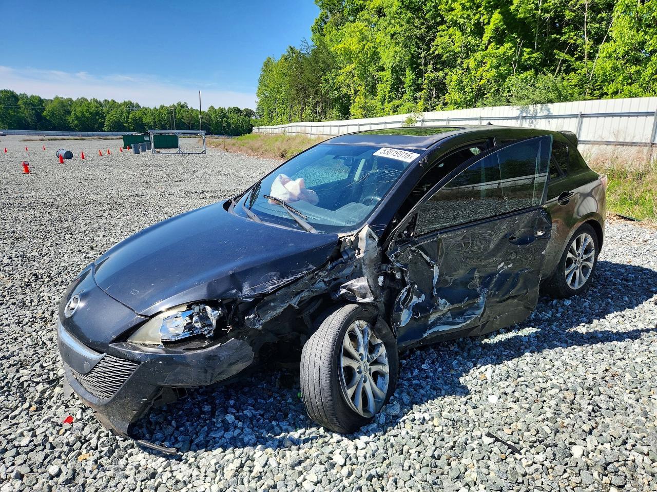 Salvage Mazda Mazda3 Image