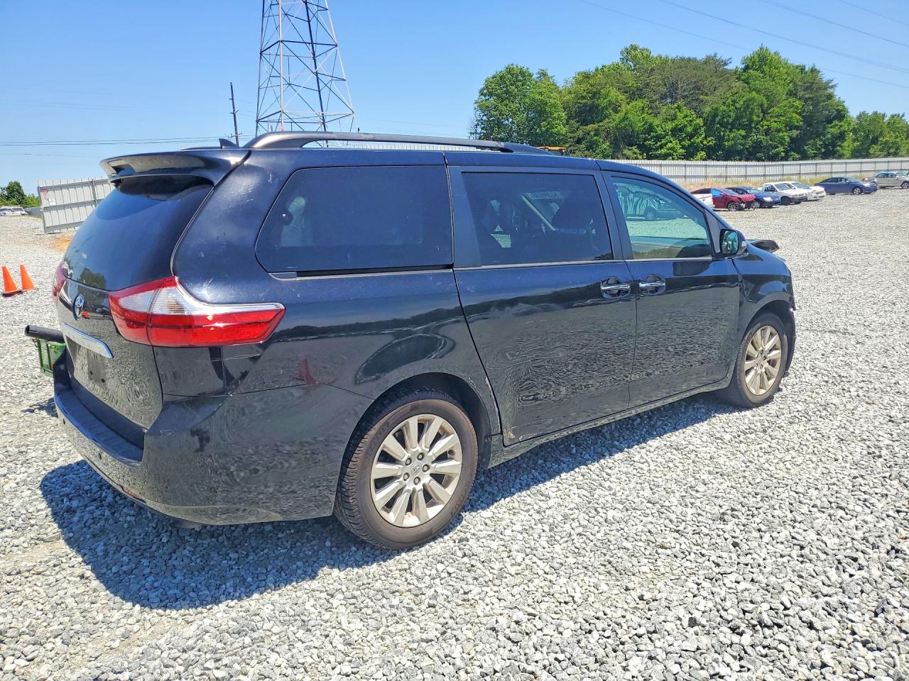 Toyota Sienna Limited Premium 7-passenger