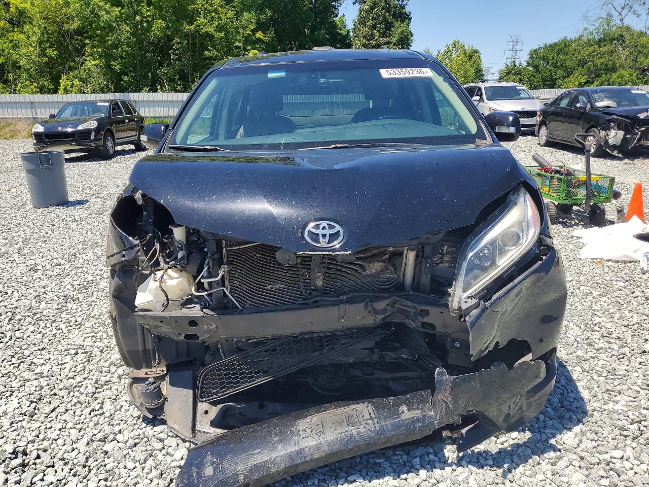 Toyota Sienna Limited Premium 7-passenger