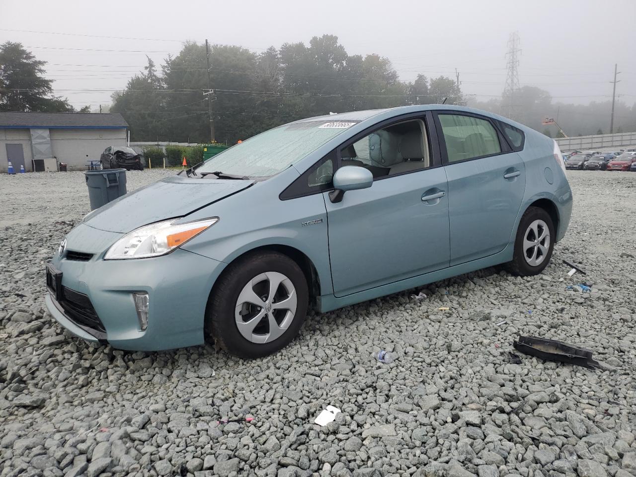 Salvage Toyota Prius Image