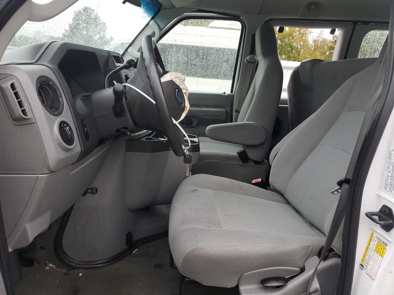 Ford Econoline E350 Super Duty Wagon
