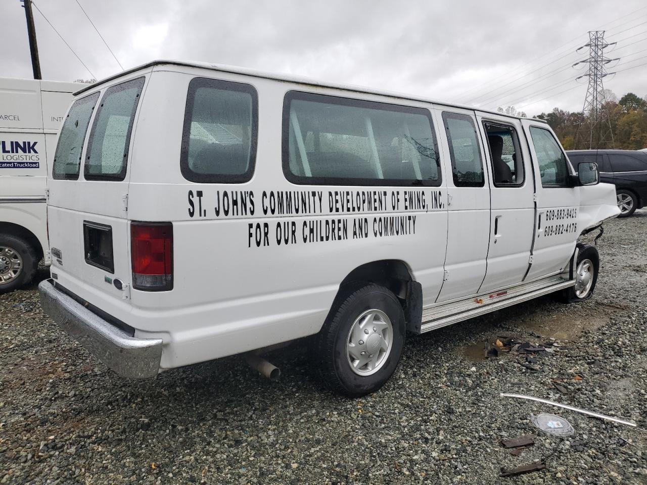 Ford Econoline E350 Super Duty Wagon