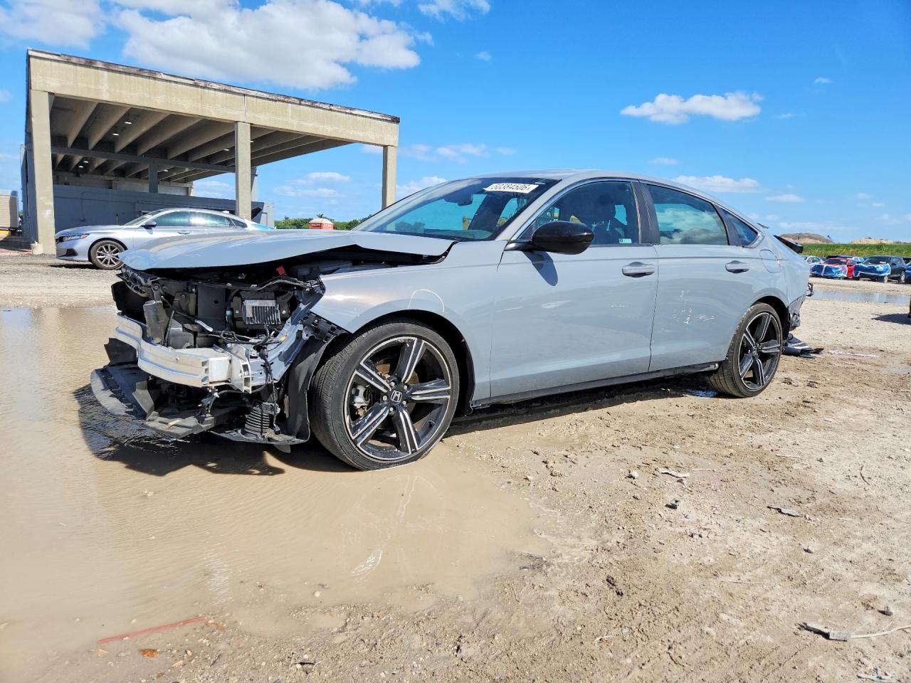 Salvage Honda Accord Image
