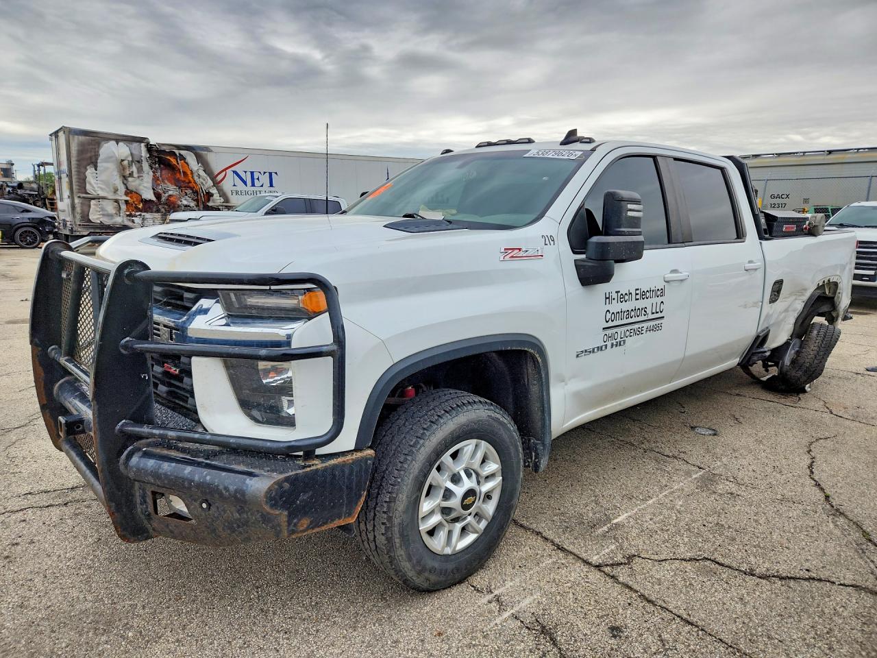 Salvage Chevrolet Silverado Image