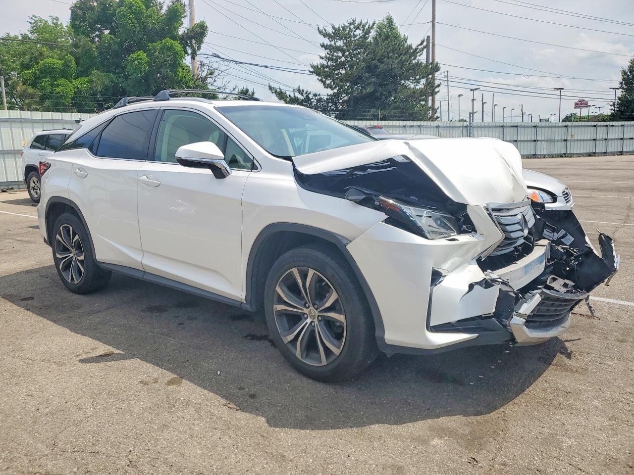Lexus RX Base