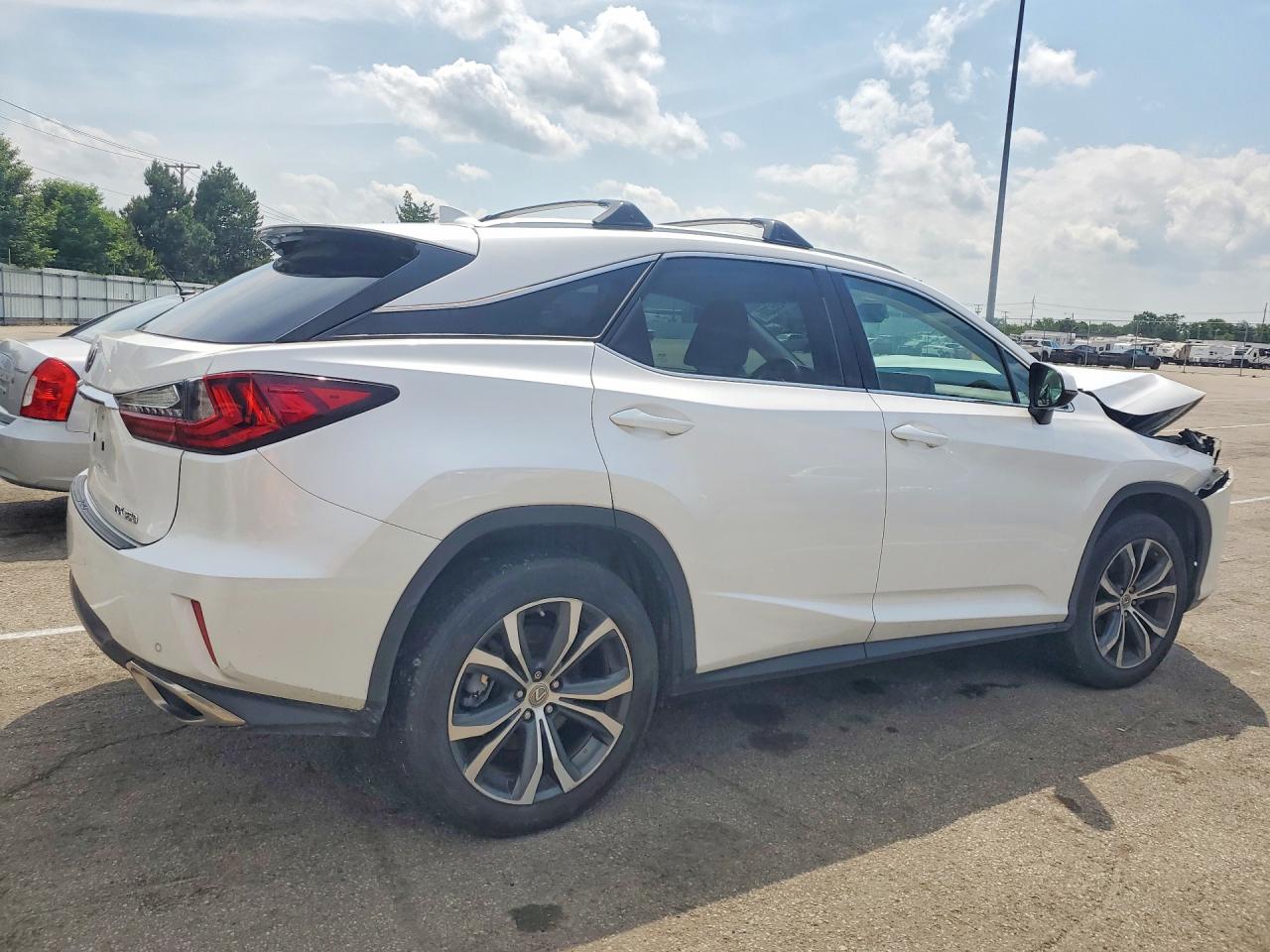 Lexus RX Base