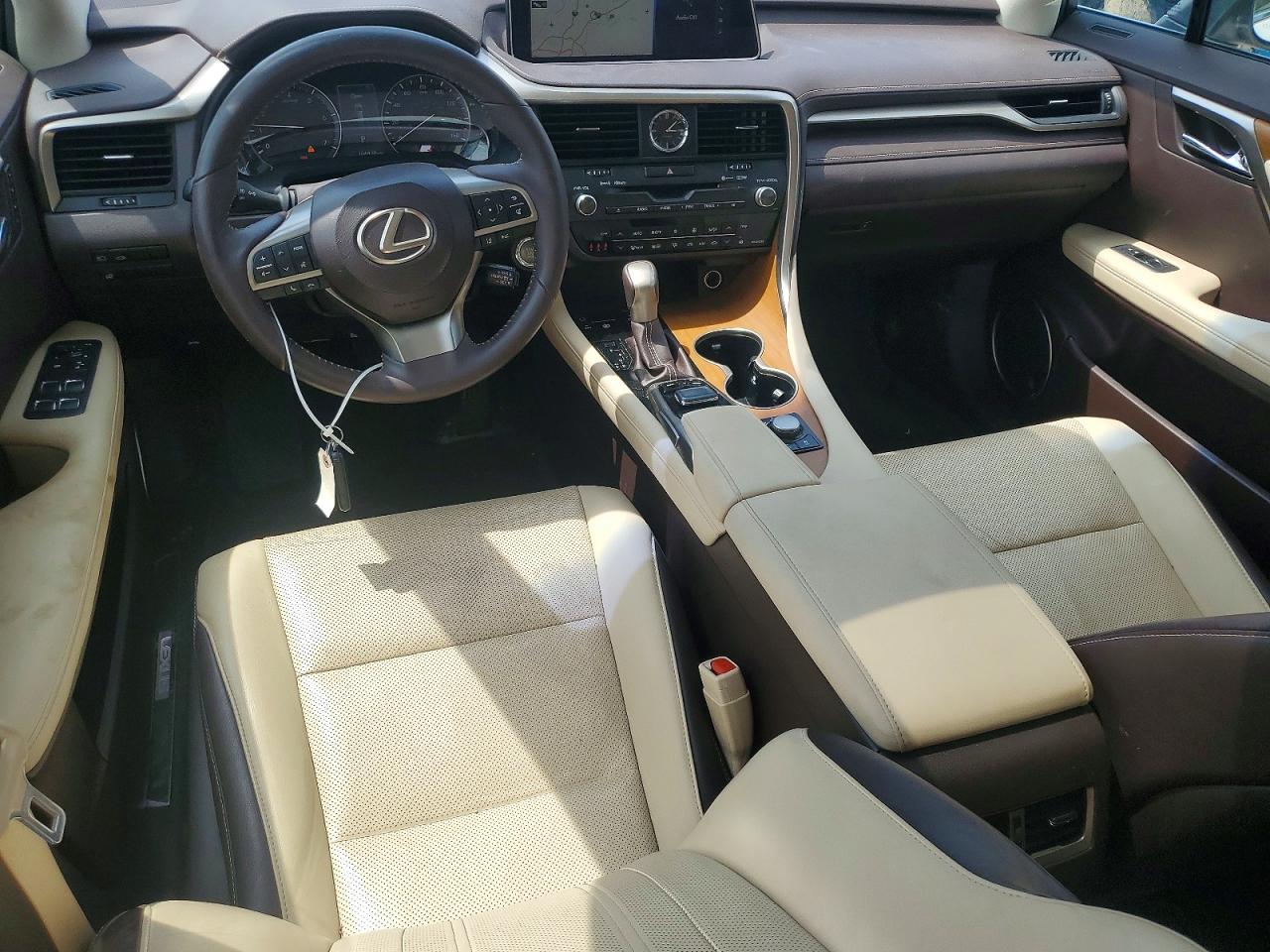 Lexus RX Base