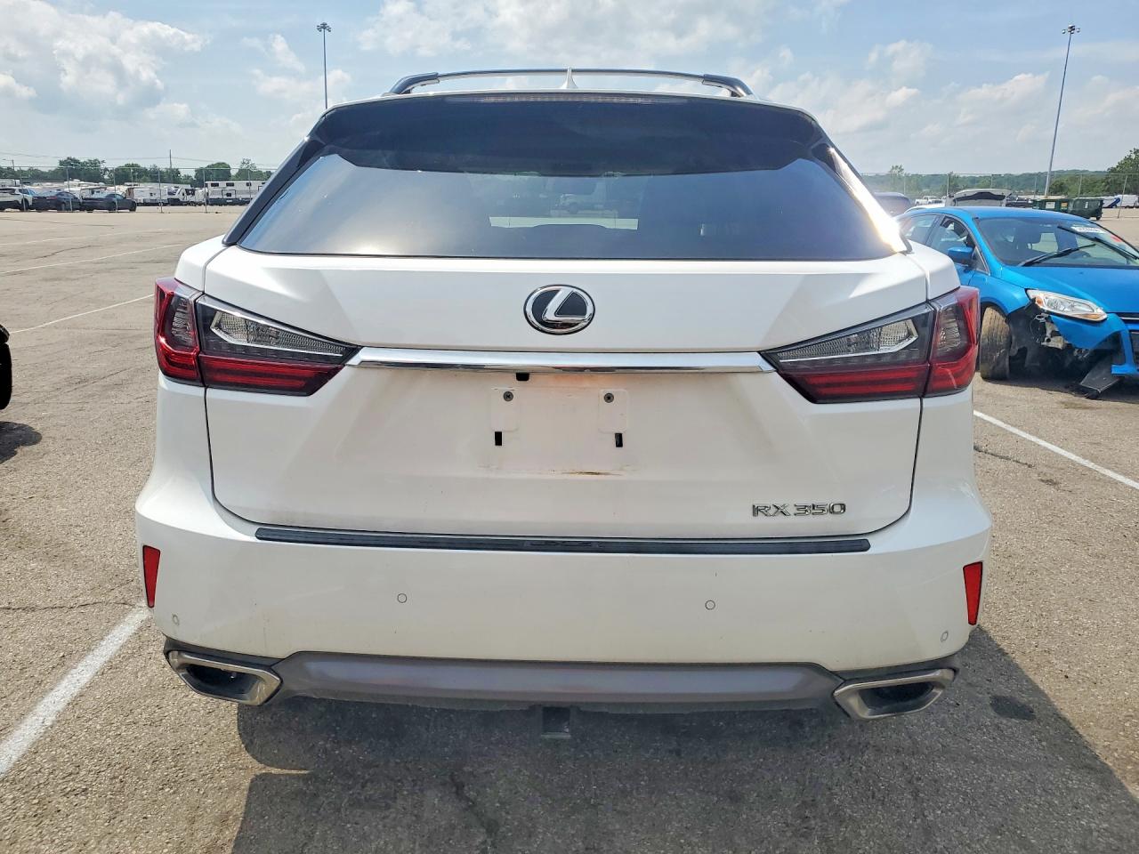 Lexus RX Base