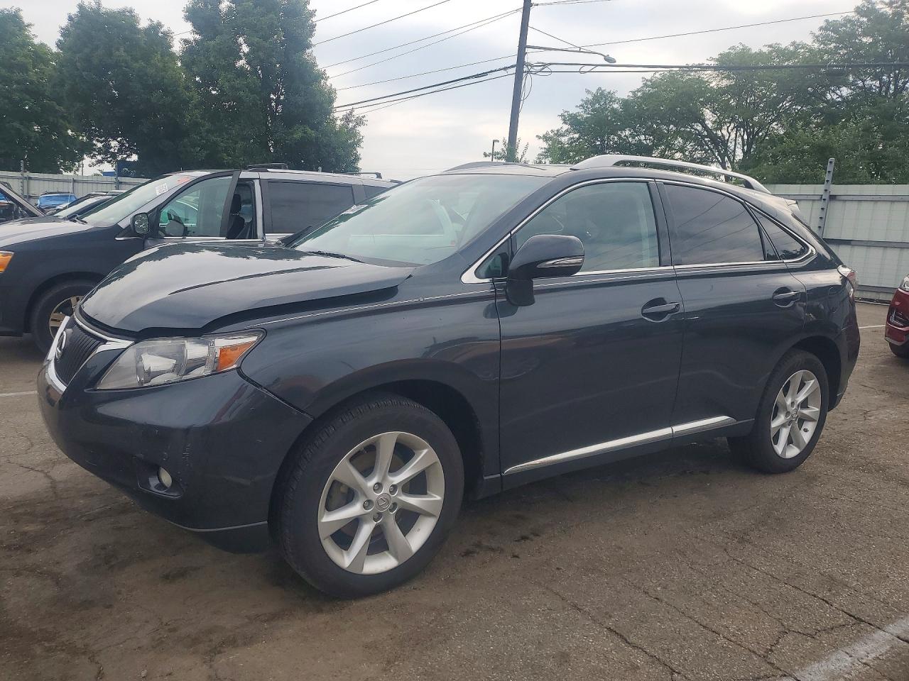 Salvage Lexus RX Image