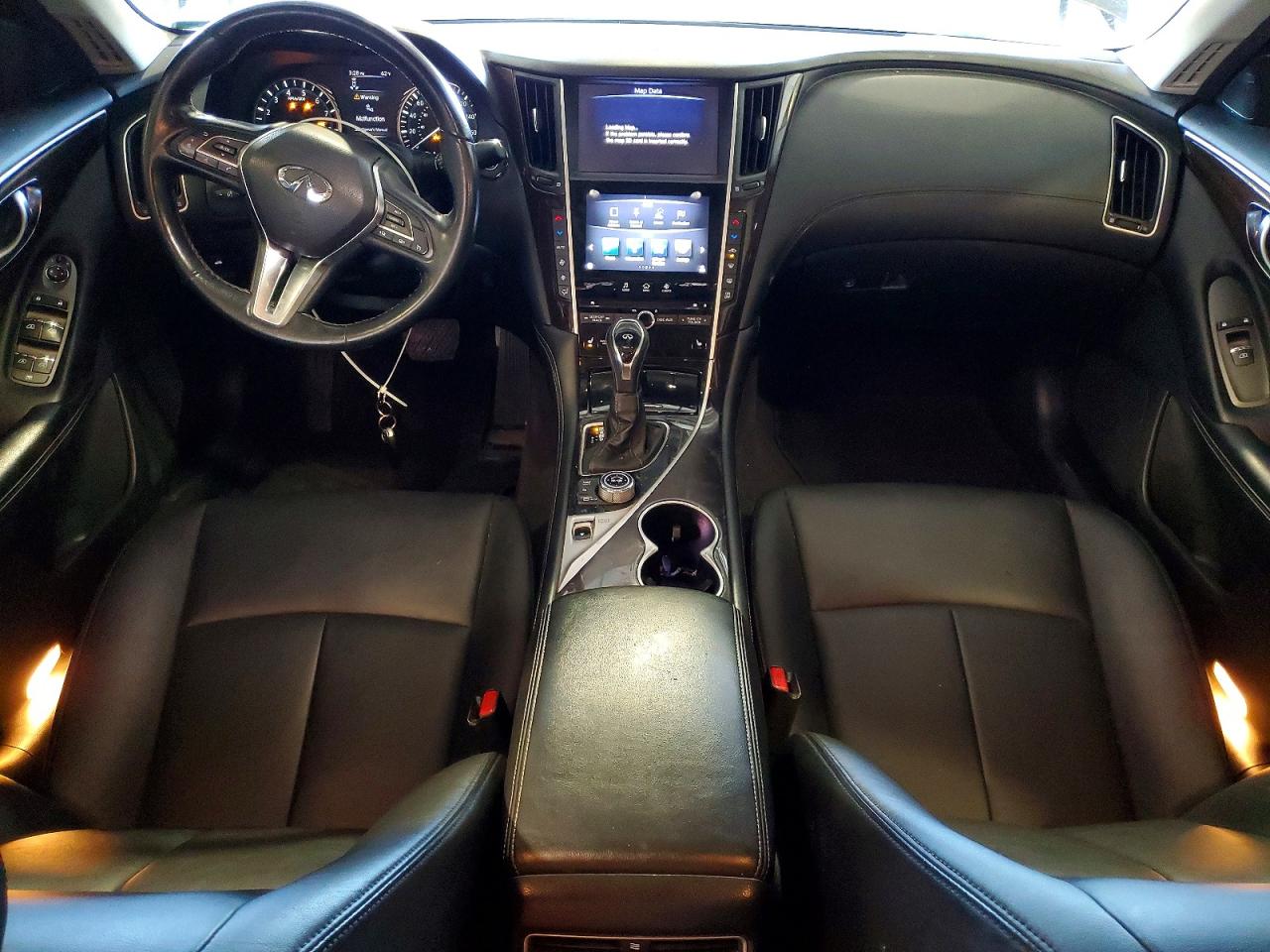 INFINITI Q50 3.0t Luxe