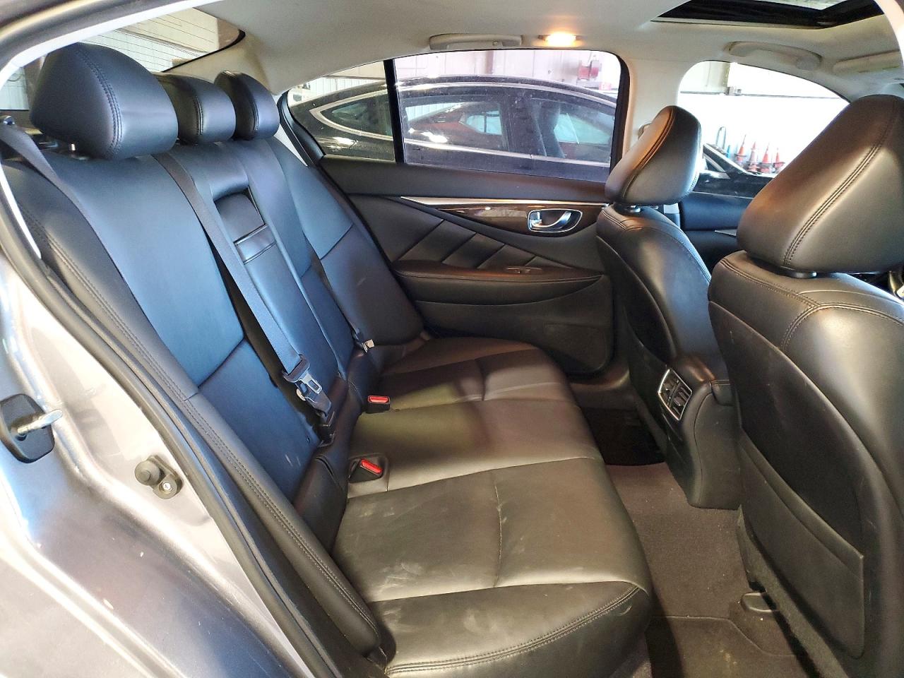 INFINITI Q50 3.0t Luxe