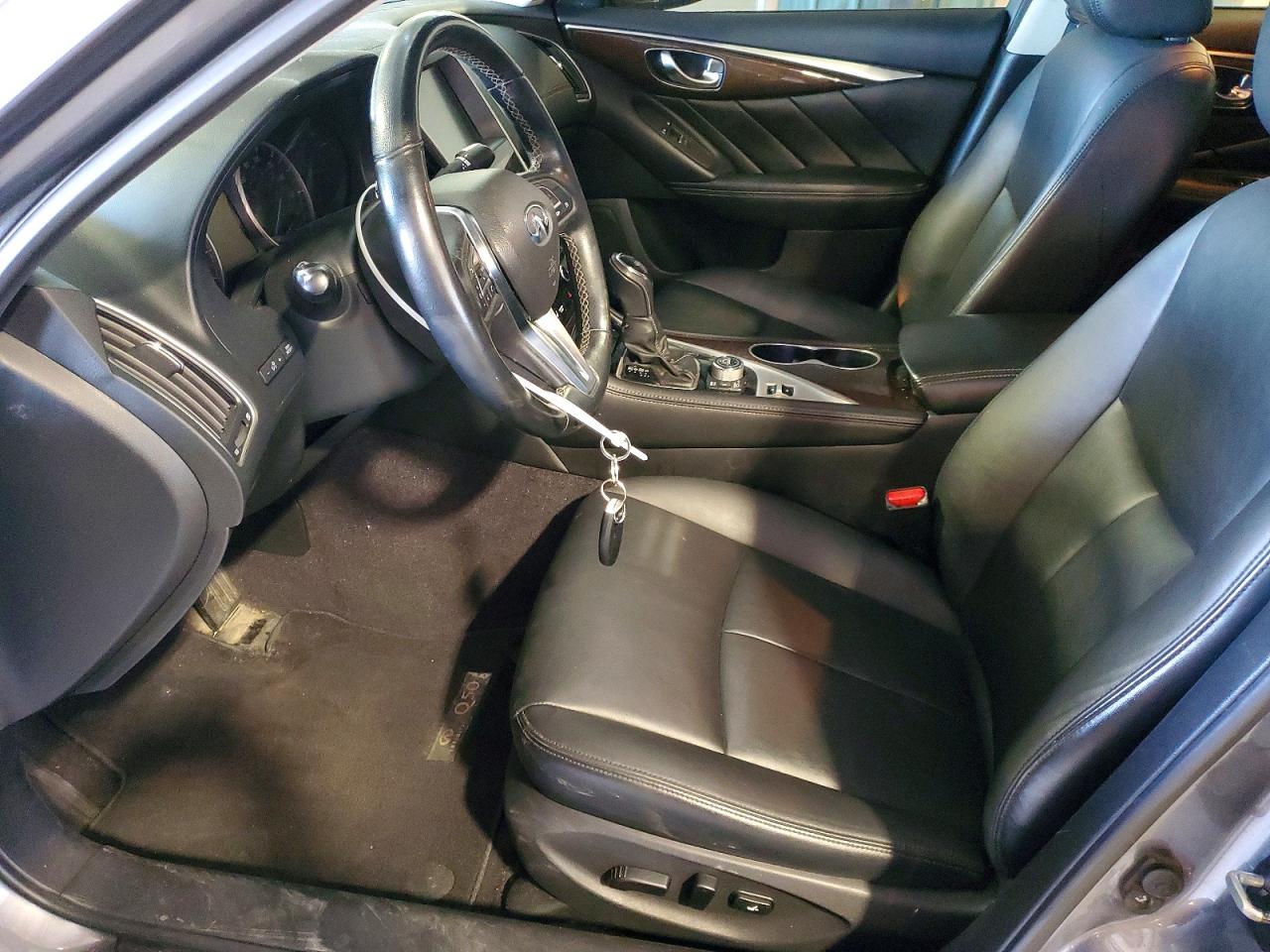 INFINITI Q50 3.0t Luxe