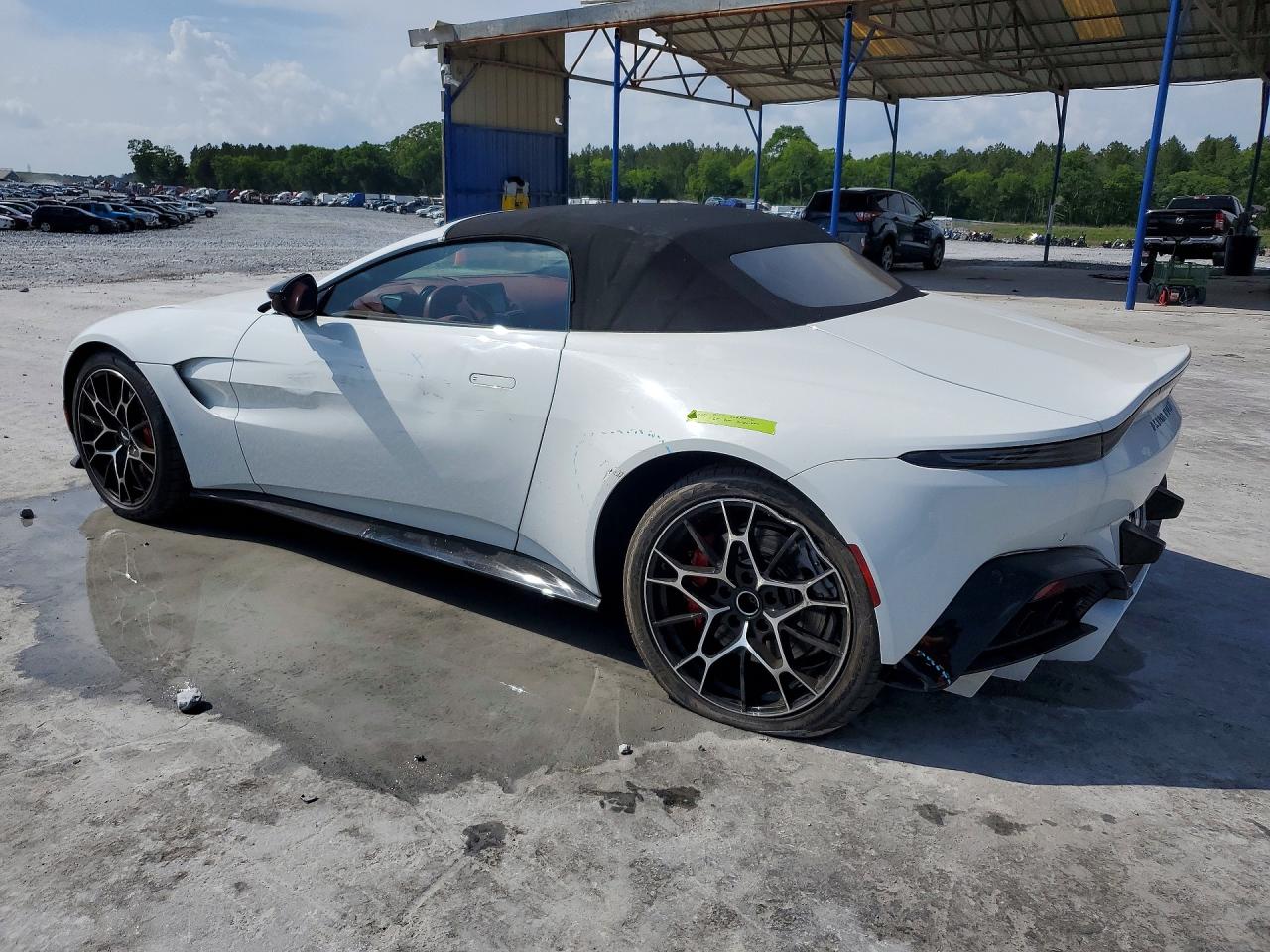 Aston Martin Vantage