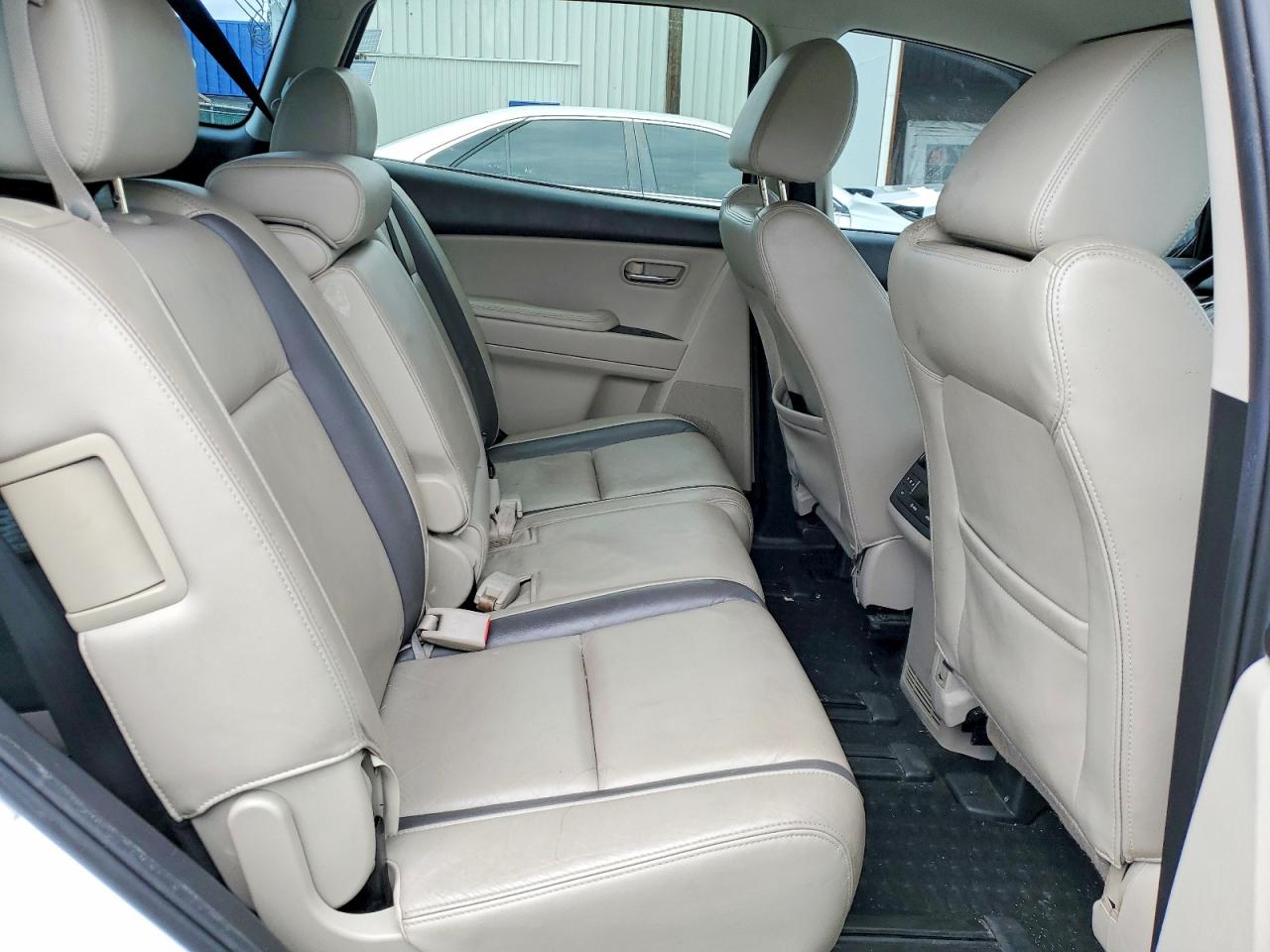 Mazd CX-9
